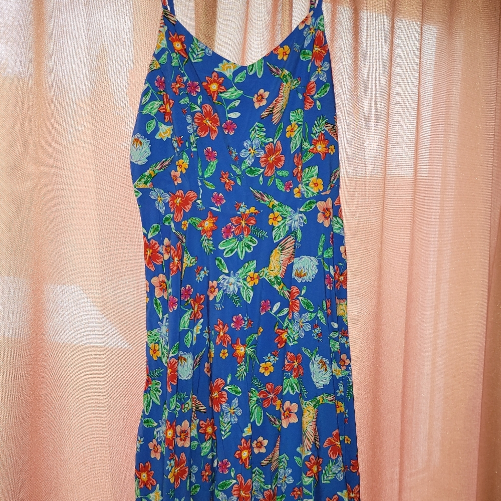 Cute blue design summer dress. Medium. Old Navy. Worn once.